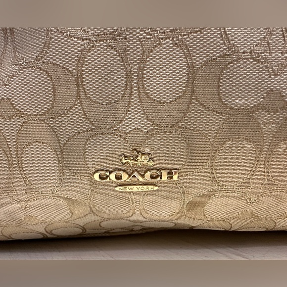 Coach Celeste hobo bag signature canvas and leather - Picture 3 of 14